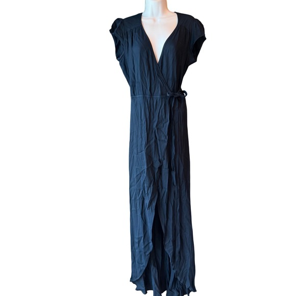 Reformation Navy Blue Short Sleeve Wrap Maxi Dress Sz Medium Closet Essential - Picture 1 of 6